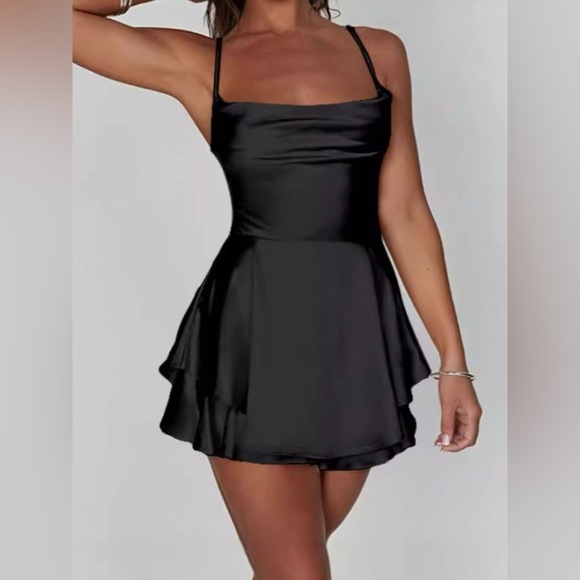 Backless Layered Ruffled Cami Dress - Picture 7 of 8